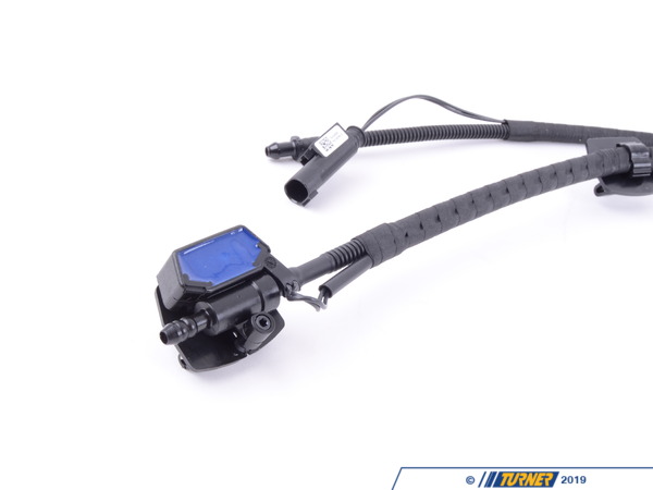 Genuine BMW Genuine BMW Windshield Wiper Fluid Nozzle 61667275171