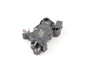 OEM Bosch Voltage Regulator - 180A - E82/88, E9X, E60/61 LCI, E70, E83, E84