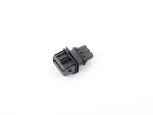 Genuine BMW Plug Housing 3-Pol - 12521732564 - E39