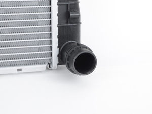 Nissens Radiator - Manual - E83