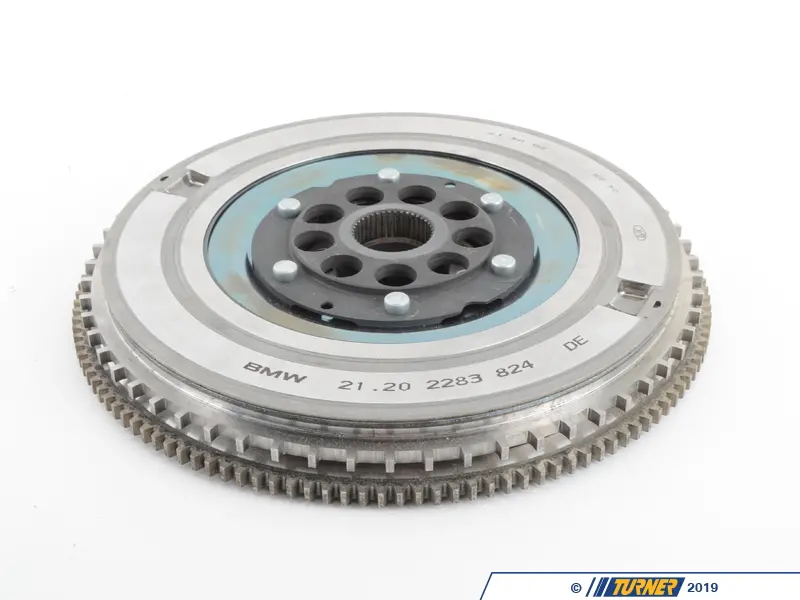 21212283824 - Genuine BMW Twin Mass Flywheel - F06 M6 Gran Coupe 