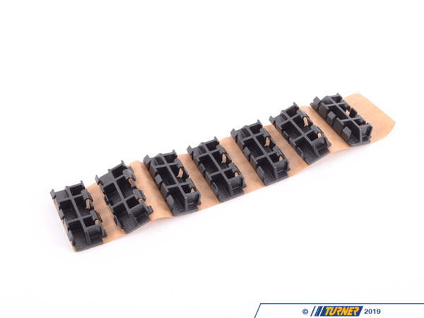 Genuine BMW Genuine BMW Clip Schwarz - 51138045321 - E92 51138045321